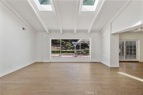 Tiny photo for 4035 Ellenita, Tarzana, CA 91356 (MLS # GD25250713)