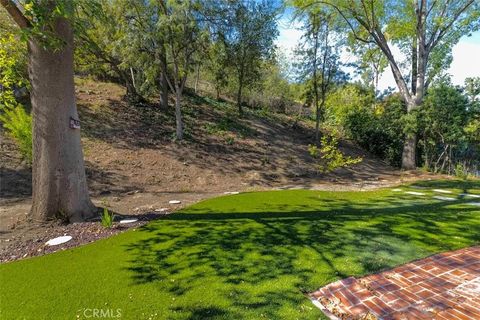 Tiny photo for 4035 Ellenita, Tarzana, CA 91356 (MLS # GD25250713)