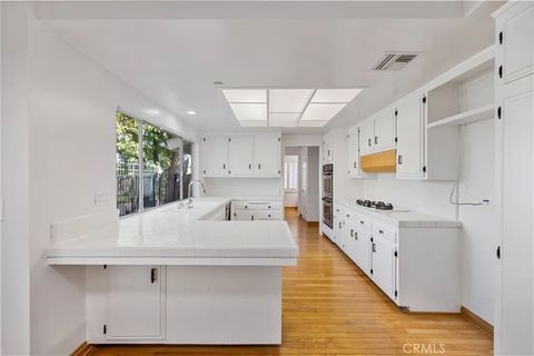 Tiny photo for 4035 Ellenita, Tarzana, CA 91356 (MLS # GD25250713)