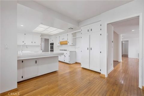 Tiny photo for 4035 Ellenita, Tarzana, CA 91356 (MLS # GD25250713)