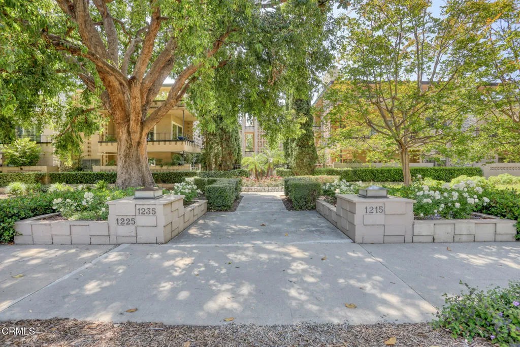1225 S Orange Grove Boulevard 2