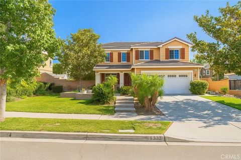 Photo of 6939 Tahoe Way, Fontana, CA 92336 (MLS # CV25247145) Photo of 6939 Tahoe Way, Fontana, CA 92336 (MLS # CV25247145)