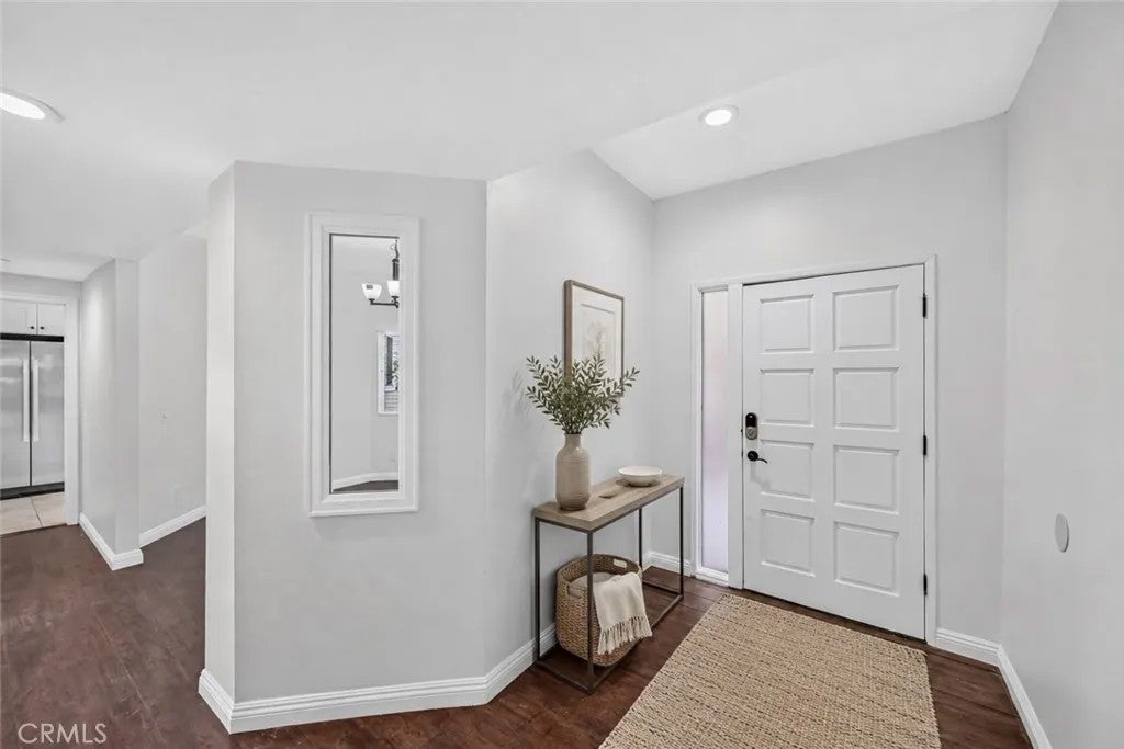 1026 S Marengo 2