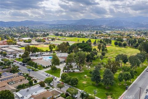 Tiny photo for 25032 Walnut Street, Newhall, CA 91321 (MLS # SR25239631)