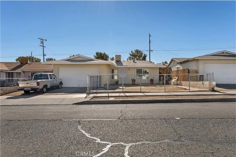 Photo of 1812 Forane Street, Barstow, CA 92311 (MLS # CV25274771)