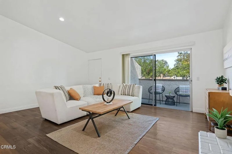 5117 Jefferson Square
