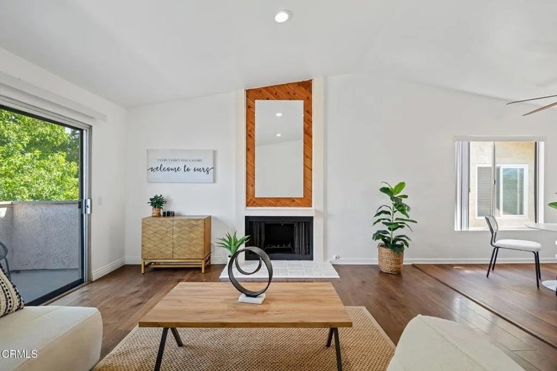 5117 Jefferson Square