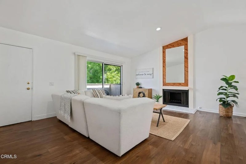 5117 Jefferson Square