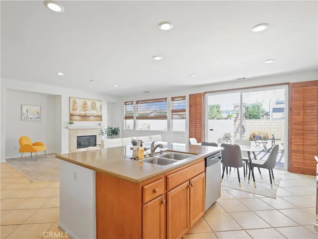 Photo of 6109 W Avenue K9, Lancaster, CA 93536 (MLS # SR26181302)
