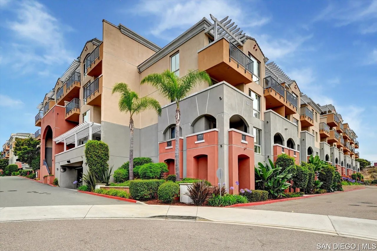 3877 Pell PL UNIT 118