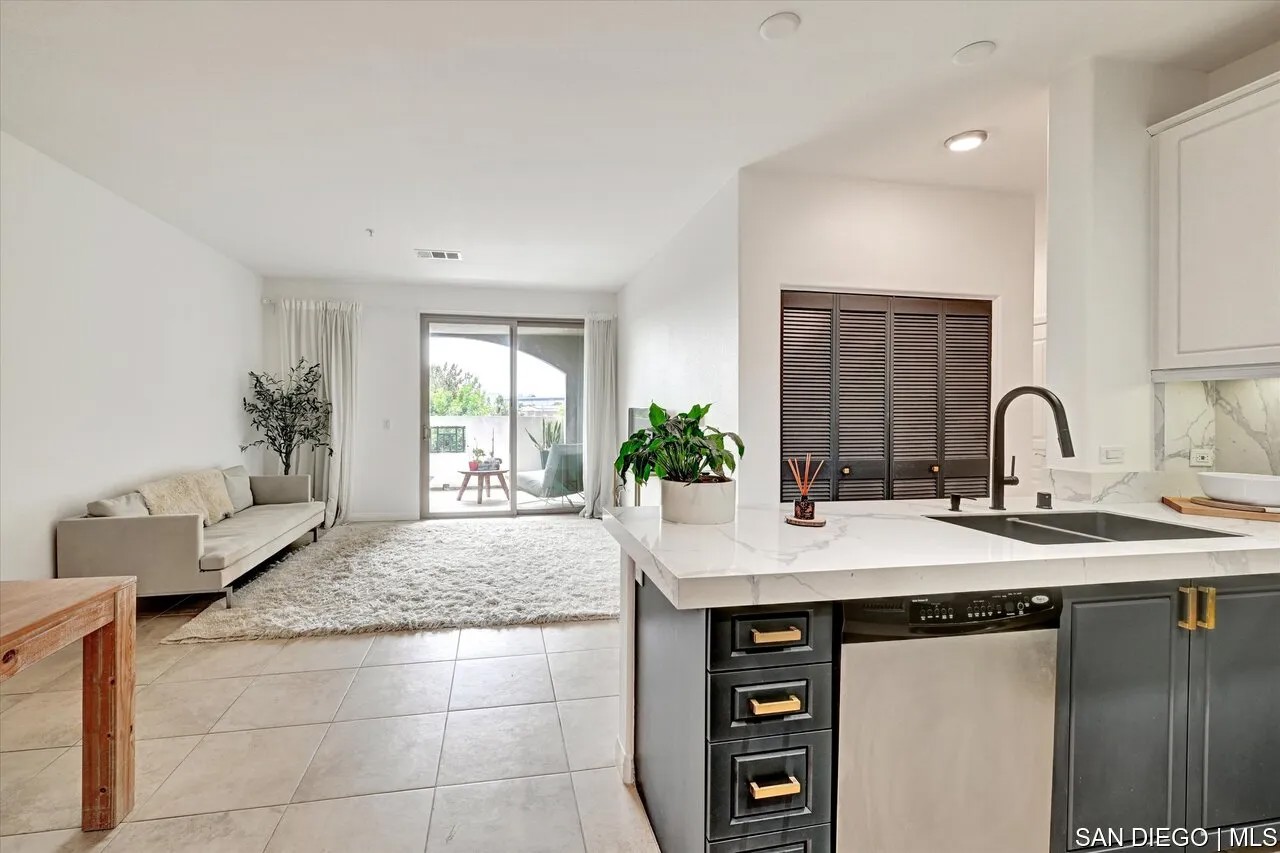 3877 Pell PL UNIT 118