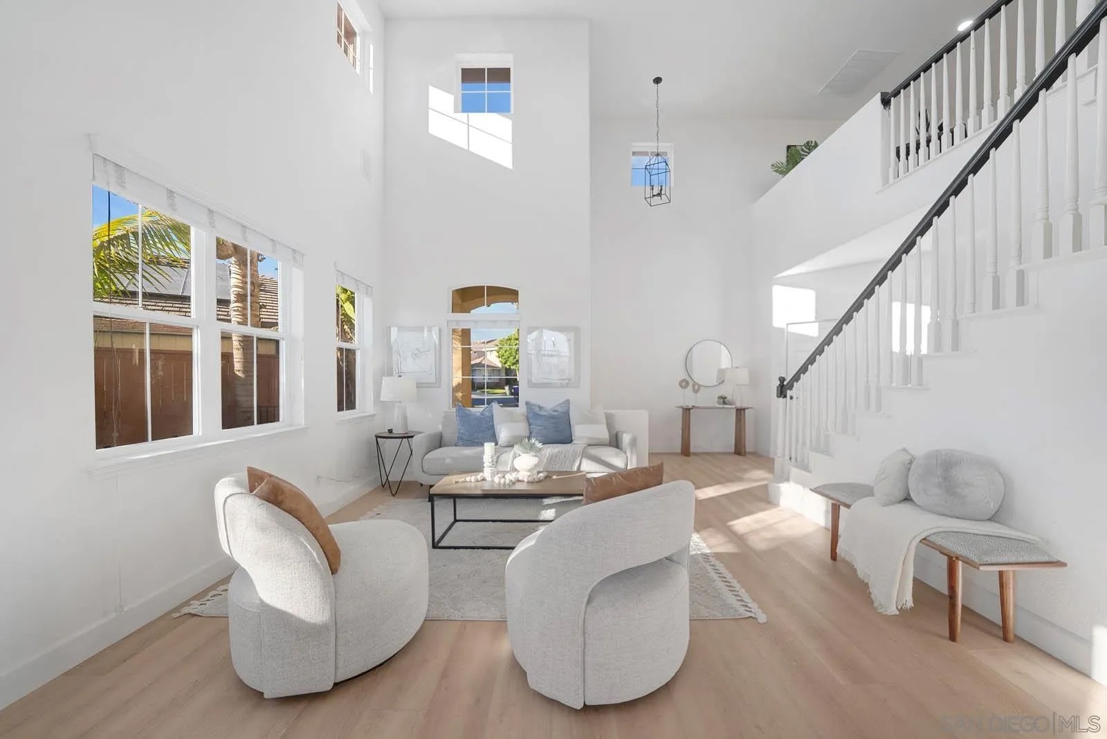651 Alta Ct