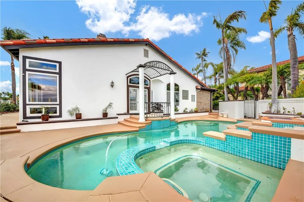 Photo of 20 sierra Vista, Laguna Niguel, CA 92677 (MLS # OC26024667)