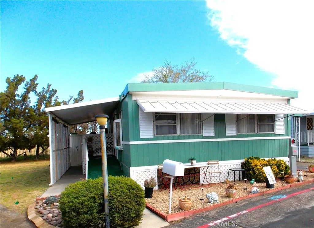 Photo of 21922 Ottawa Rd #14, Apple Valley, CA 92308 (MLS # IG26065180)