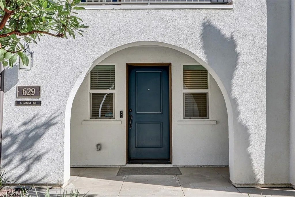 629 S Kinney