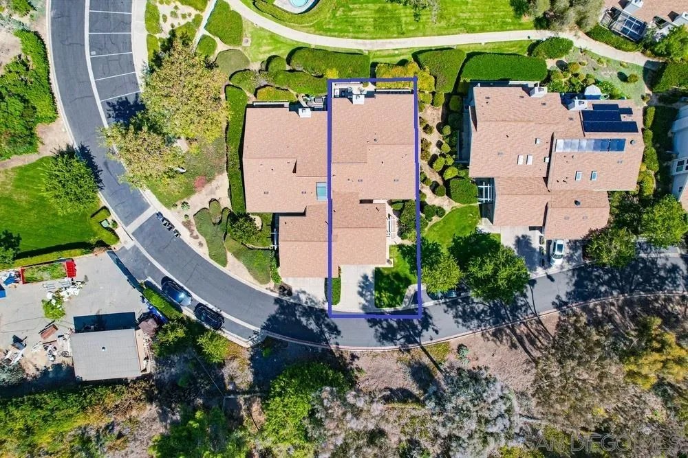 2065 Caminito San Nicholas