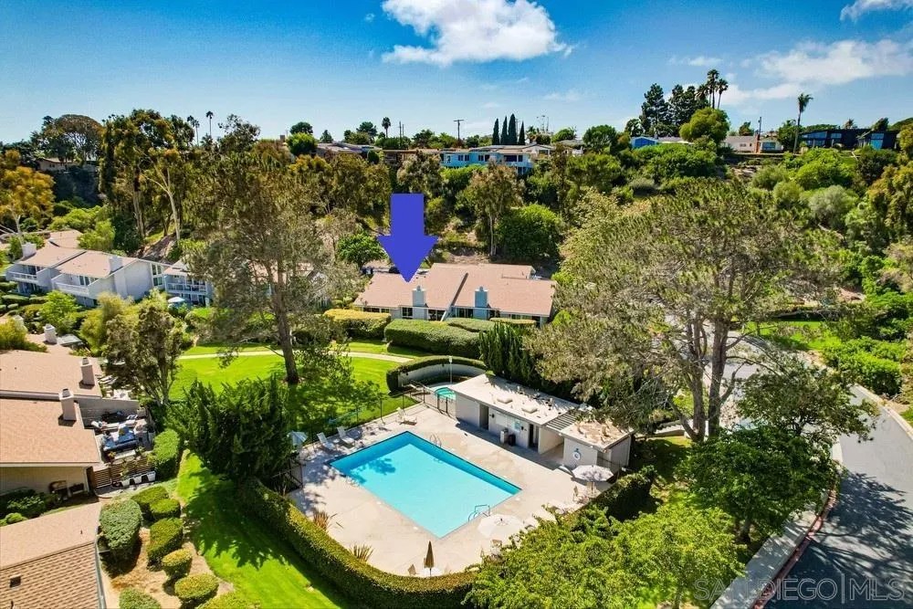 2065 Caminito San Nicholas