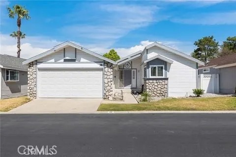 140 W Pioneer Ave 38