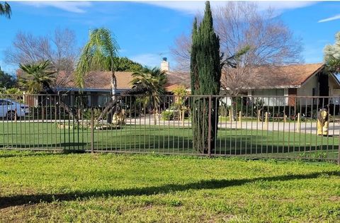 Photo of 8805 Dufferin St, Riverside, CA 92504 (MLS # CV26008674)