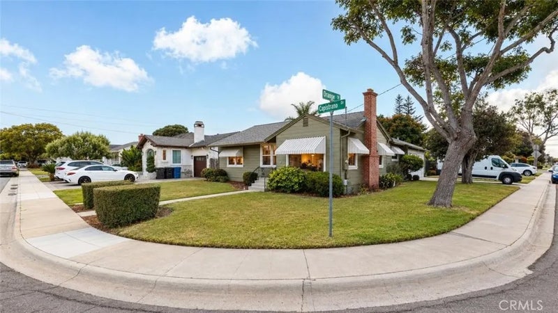 929 Capistrano