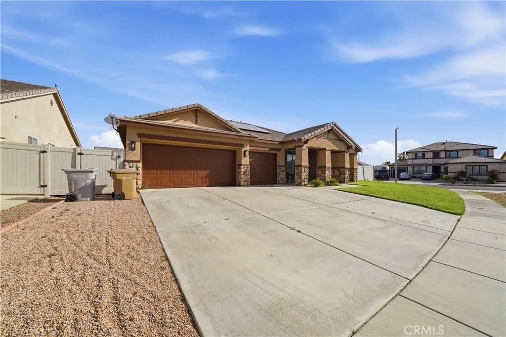 Photo of 13914 Pokeberry Court, Hesperia, CA 92344 (MLS # DW26070544)