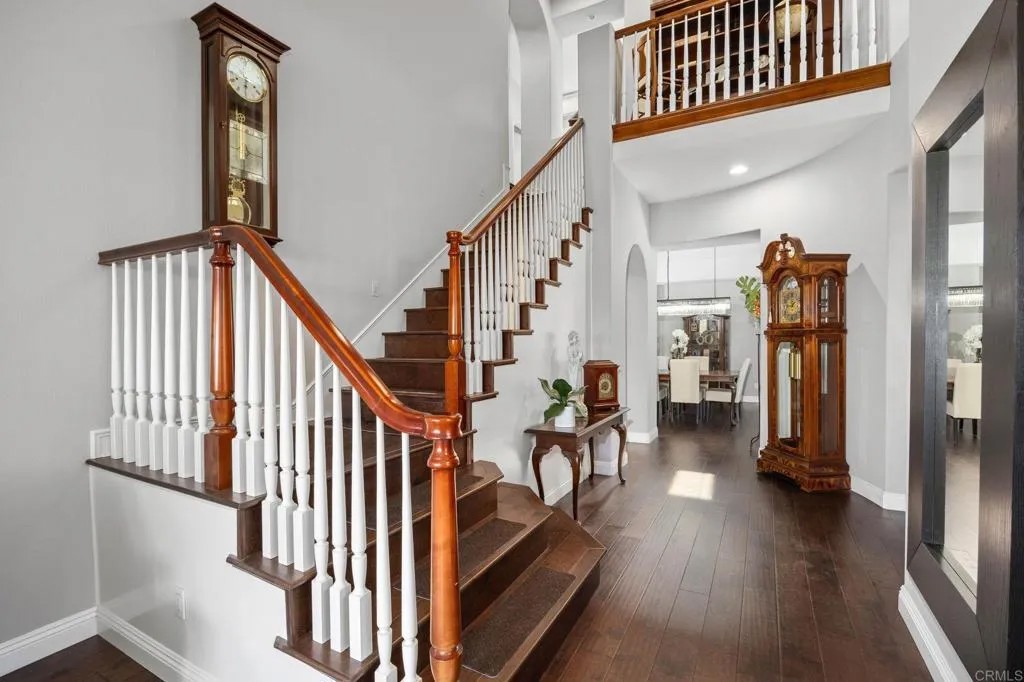 6269 Paseo Privado