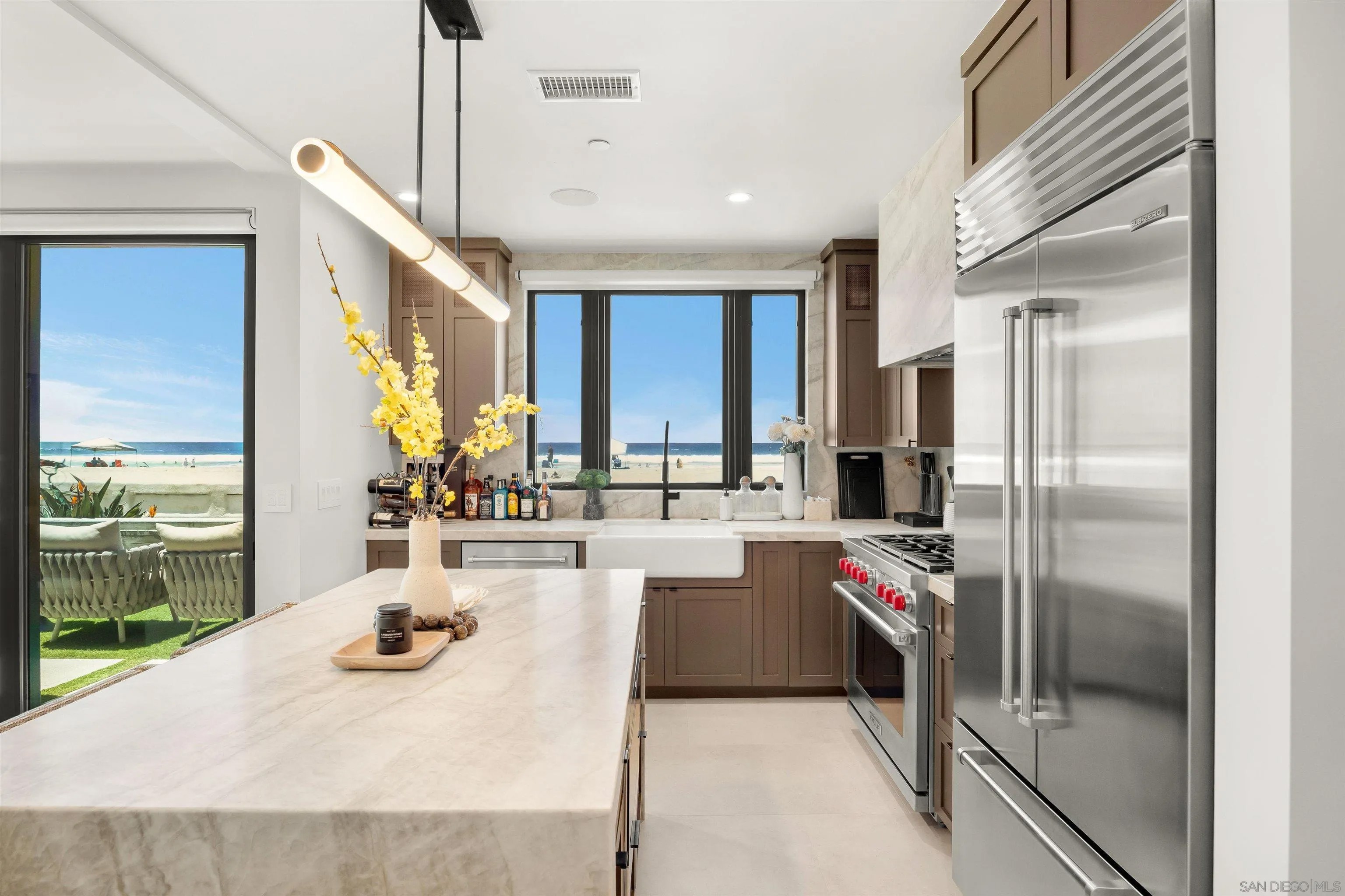 3865 Ocean Front Walk