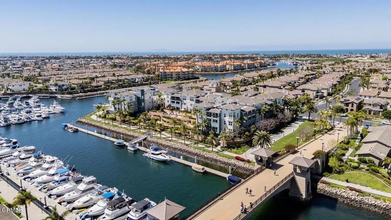 1512 Seabridge Lane
