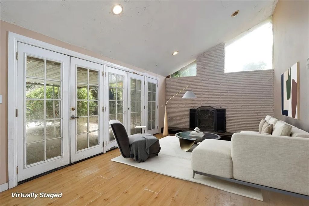 Photo of 20855 Baltar Street, Winnetka, CA 91306 (MLS # CV26077562)