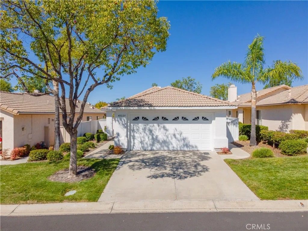Photo of 40229 Via Aguadulce, Murrieta, CA 92562 (MLS # IG25236916)
