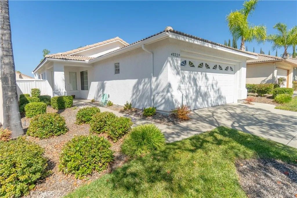Photo of 40229 Via Aguadulce, Murrieta, CA 92562 (MLS # IG25236916)