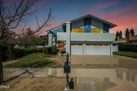 Photo of 327 Bethany Street, Thousand Oaks, CA 91360 (MLS # V1-35445)