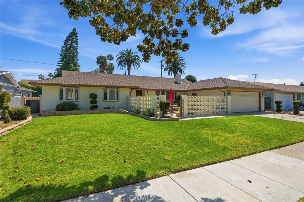 Photo of 1841 N Lincoln St, Orange, CA 92865 (MLS # PW26077652)