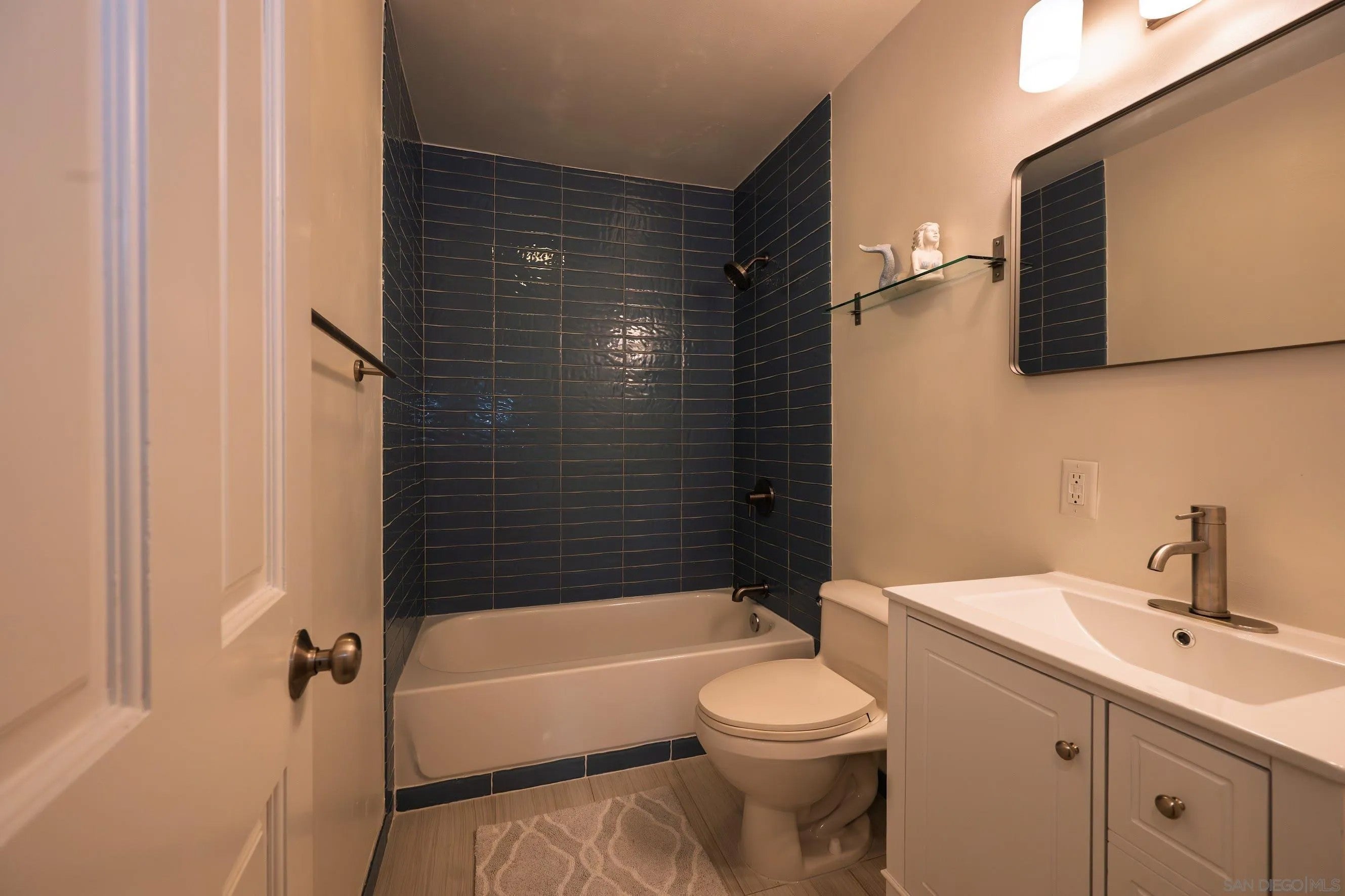 444 Avalon Dr.