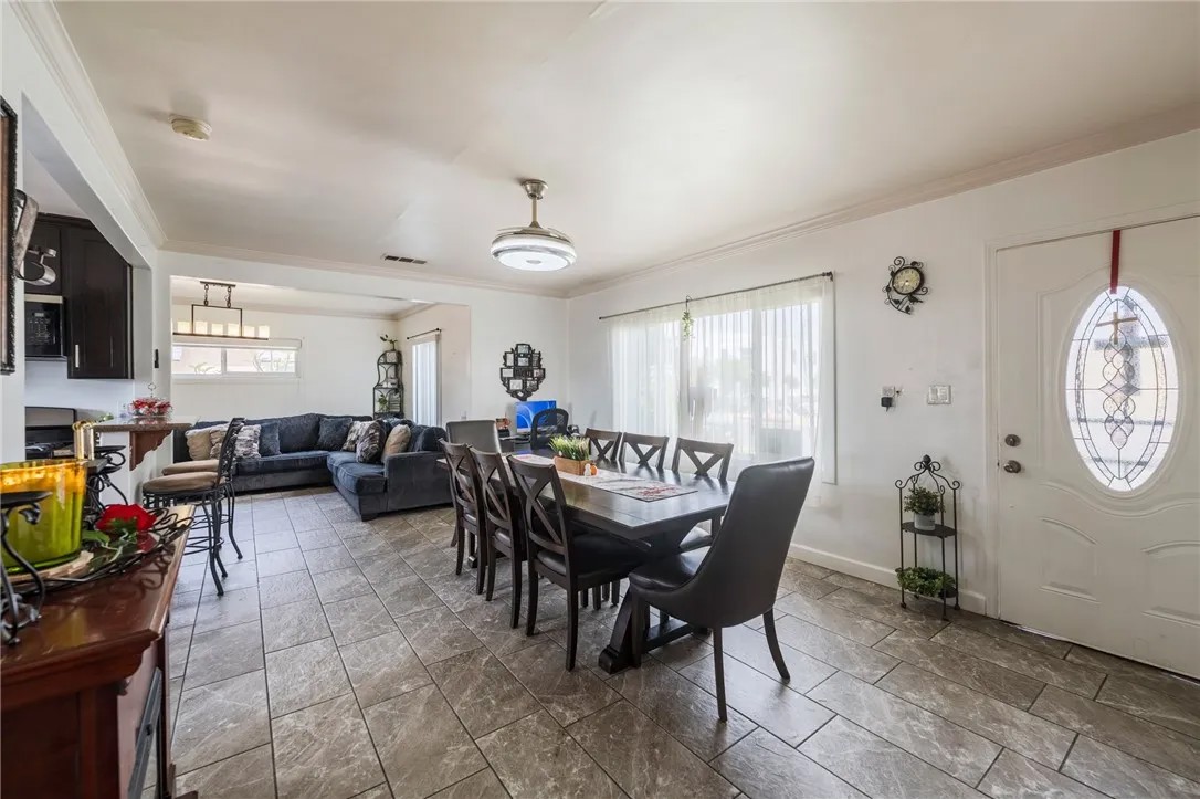 13138 Rosecrans Ave