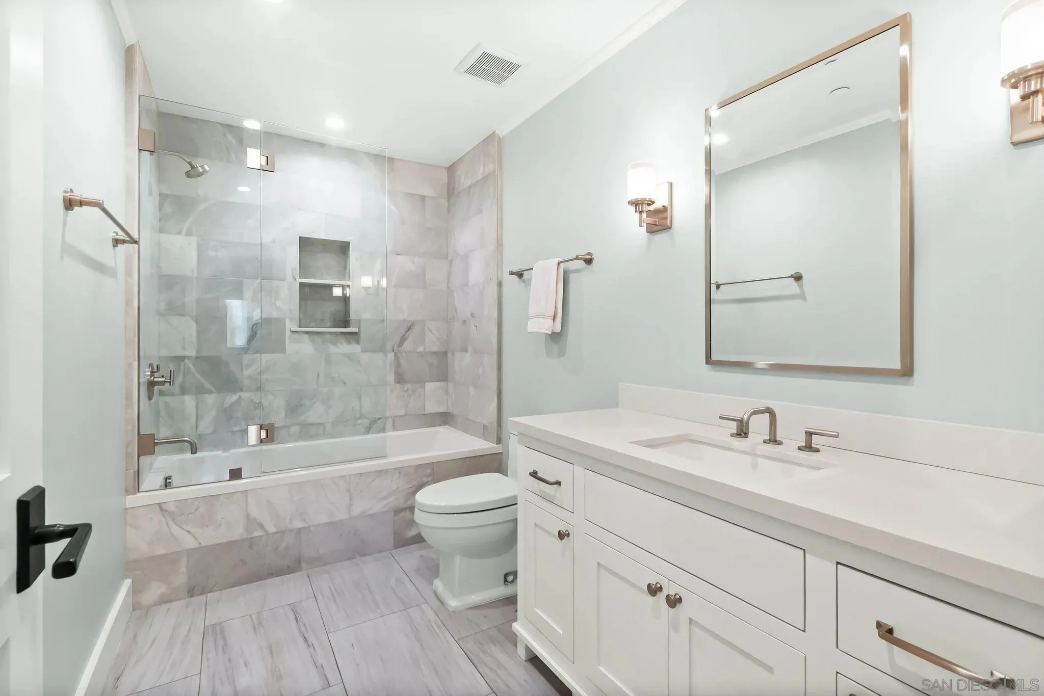 La Jolla, California 92037, United States, 6 Bedrooms Bedrooms, ,7 BathroomsBathrooms,Residential,Active,243065