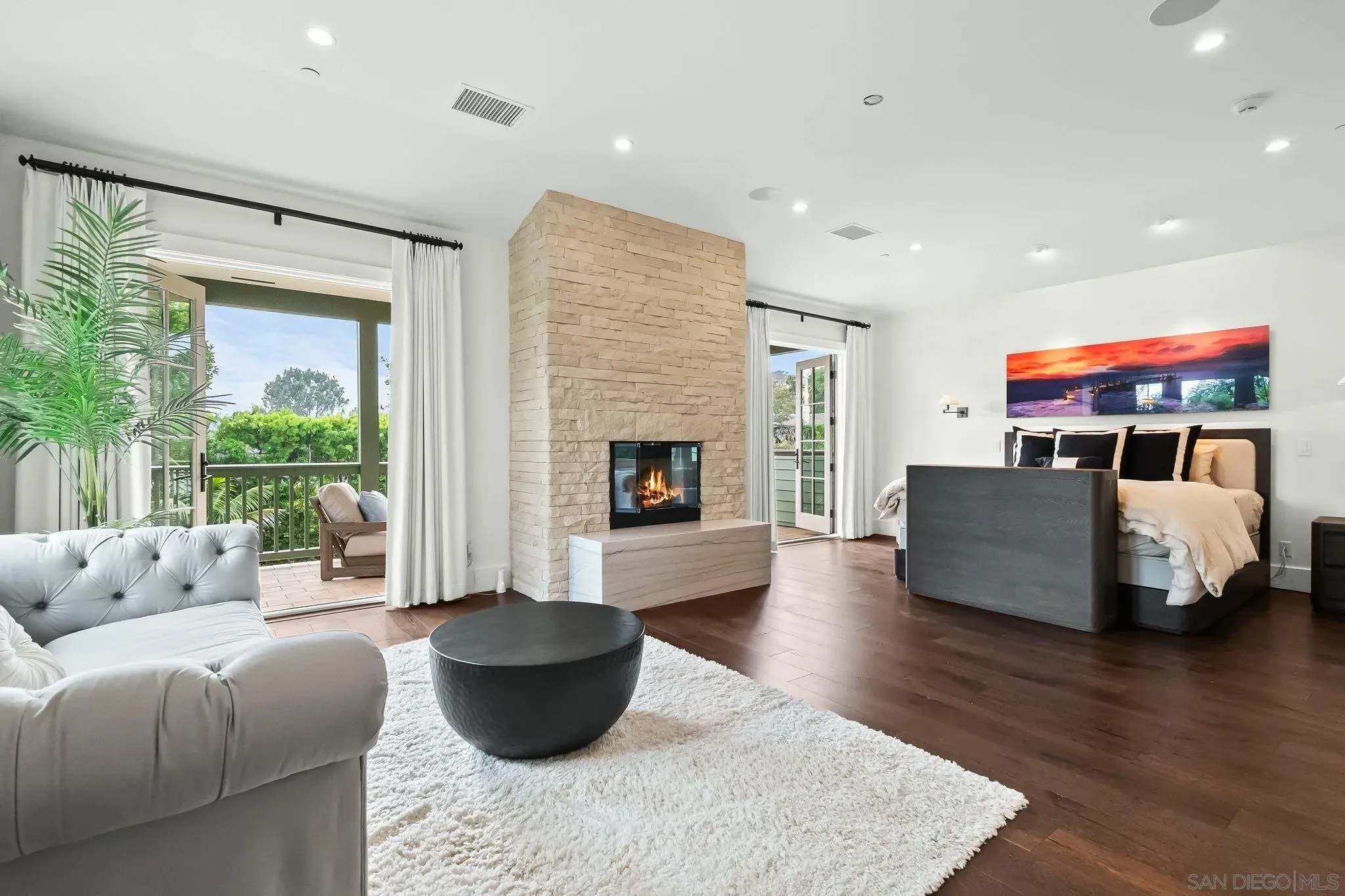 La Jolla, California 92037, United States, 6 Bedrooms Bedrooms, ,7 BathroomsBathrooms,Residential,Active,243065