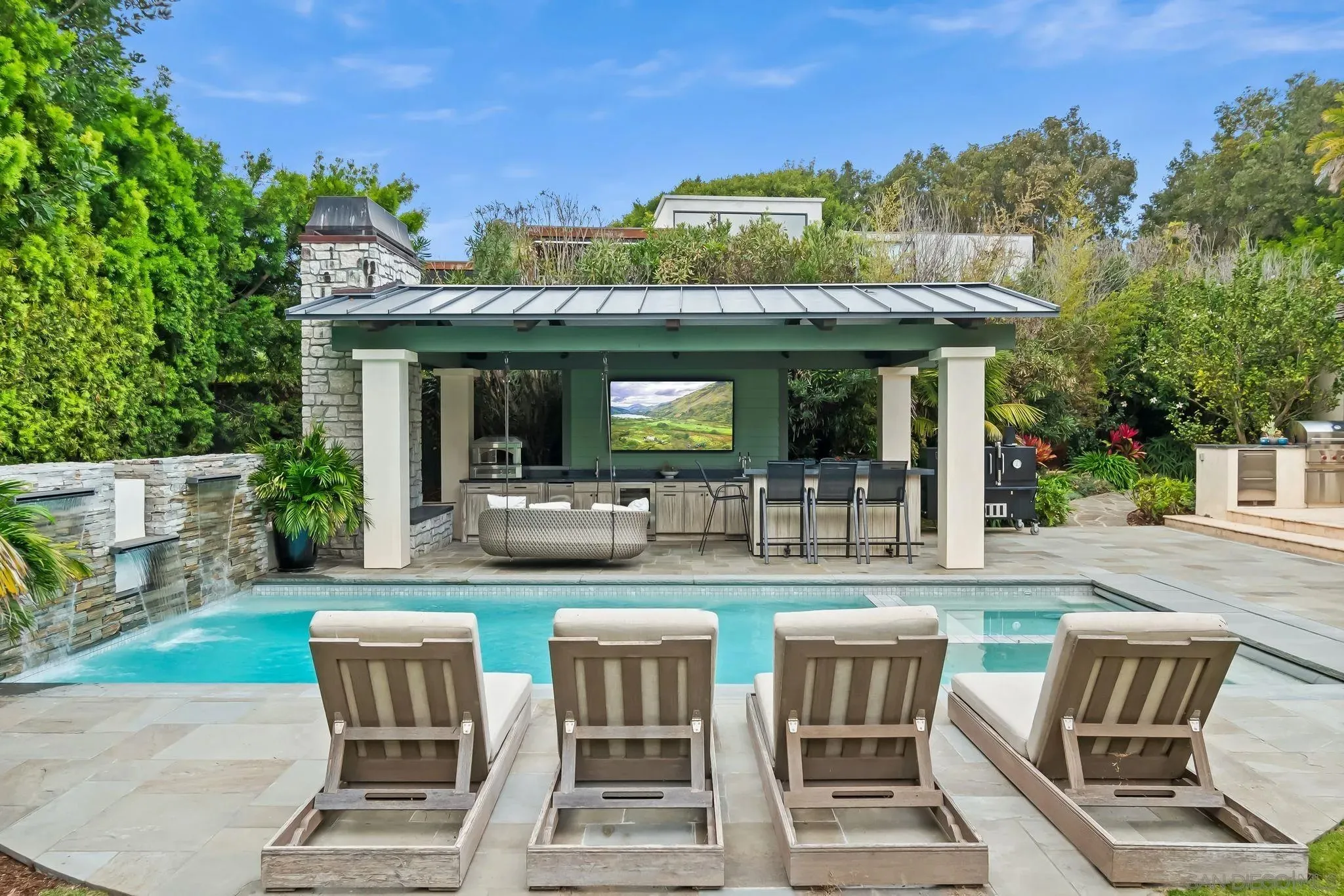 La Jolla, California 92037, United States, 6 Bedrooms Bedrooms, ,7 BathroomsBathrooms,Residential,Active,243065