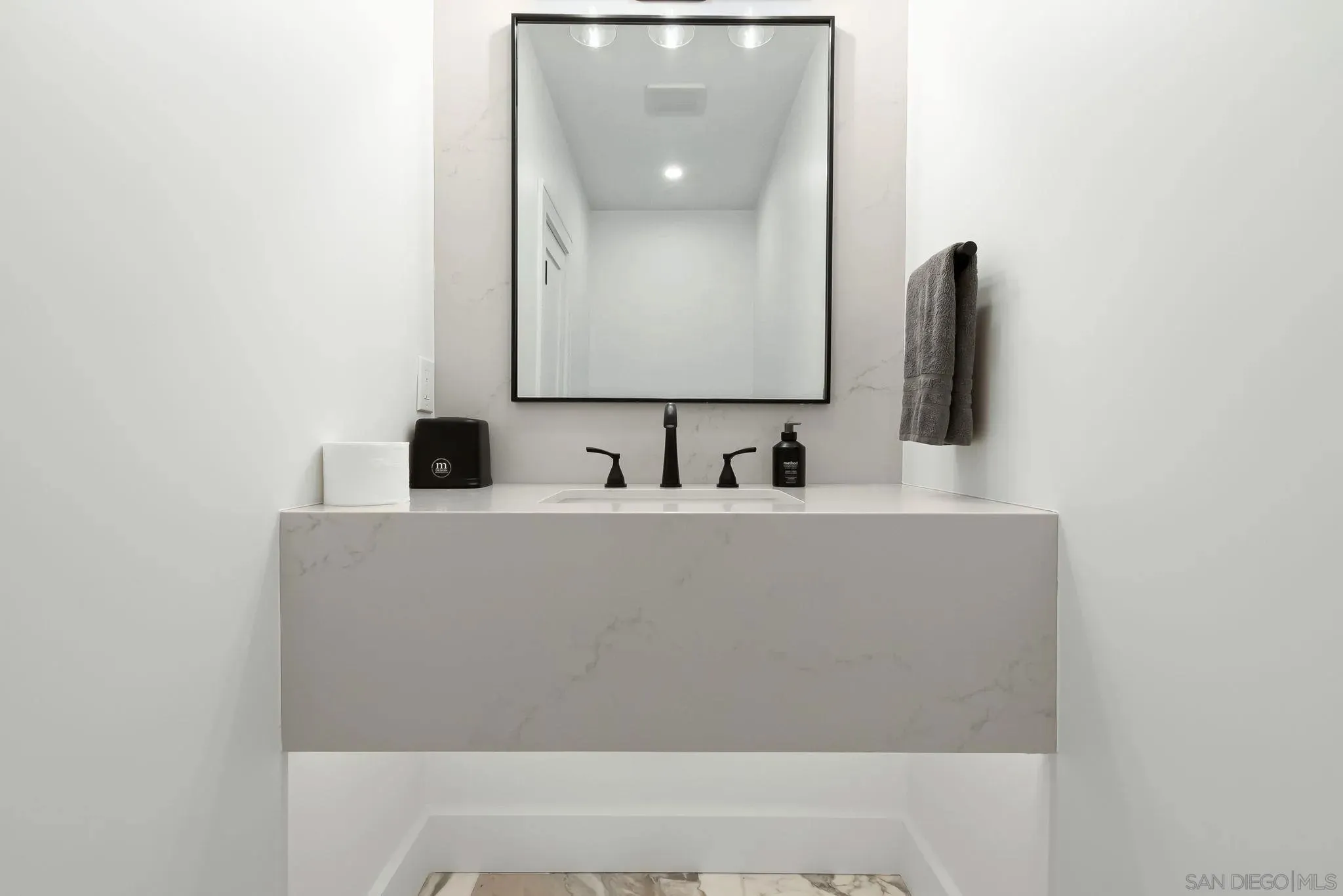 La Jolla, California 92037, United States, 6 Bedrooms Bedrooms, ,7 BathroomsBathrooms,Residential,Active,243065