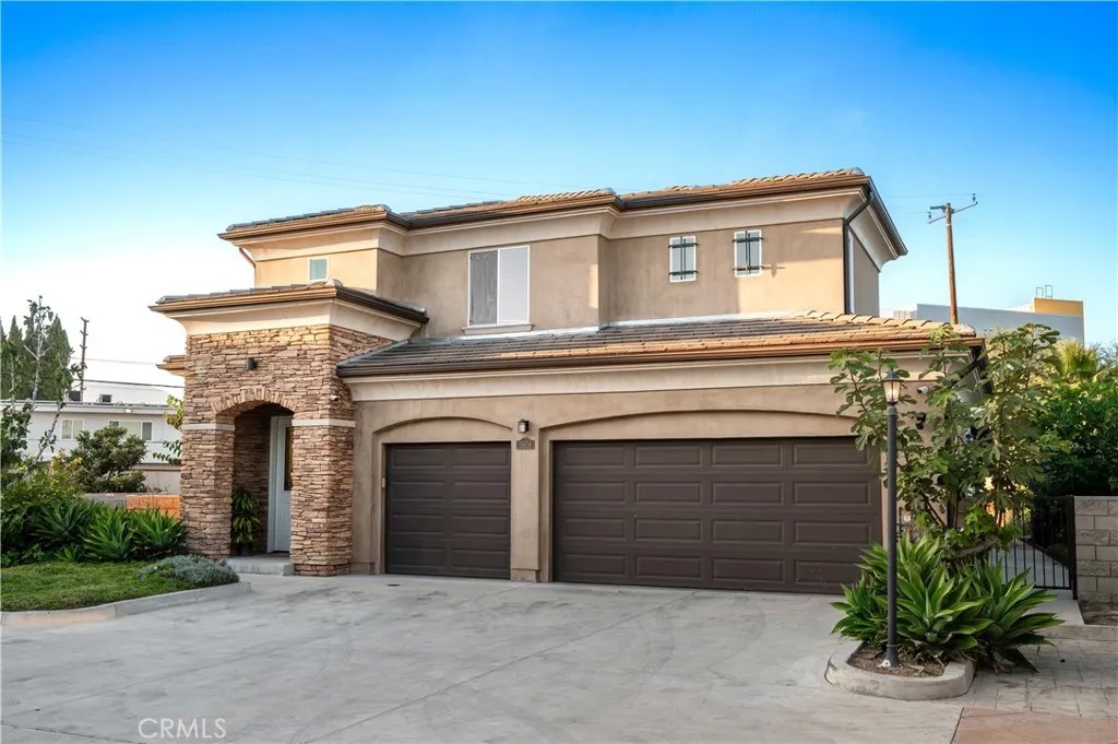 3858 Richwood