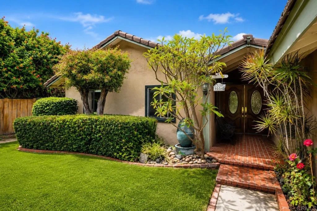 9556 Tropico Drive