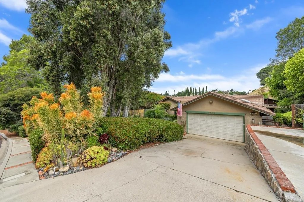 9556 Tropico Drive