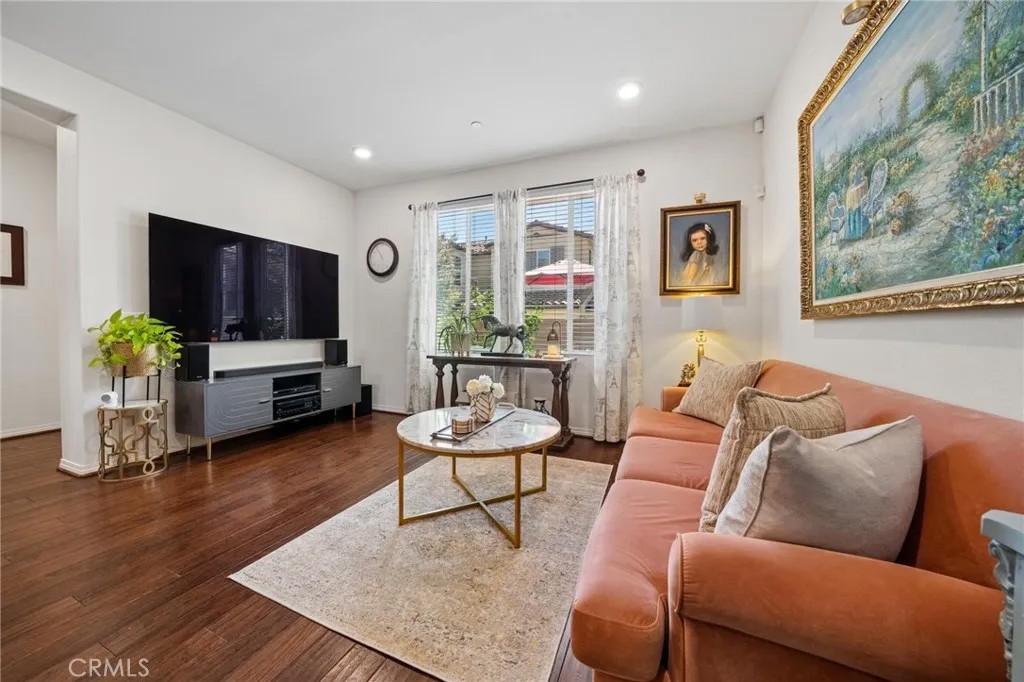 28780 Calle De La Paz