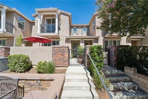 Photo of 28780 Calle De La Paz DR, Valencia, CA 91354 (MLS # SR26162629)