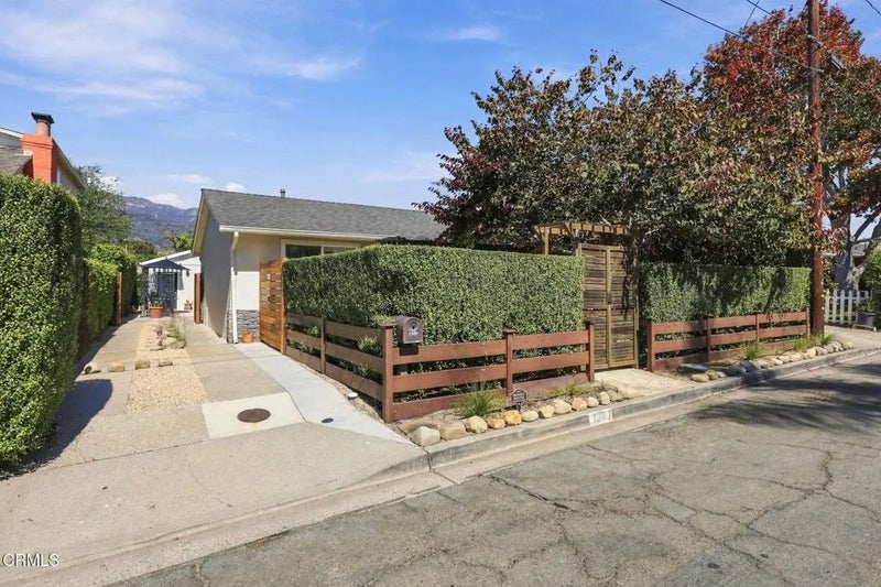 1387 Vallecito Place