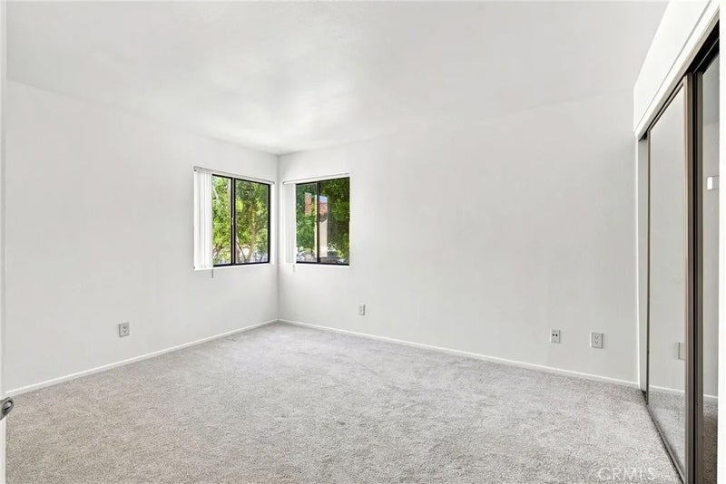 1134 W Blaine 202