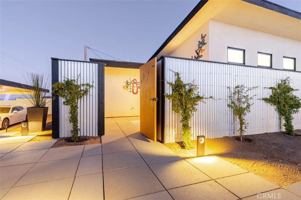 Photo of 60271 Alta Loma Dr, Joshua Tree, CA 92252 (MLS # JT25265609)