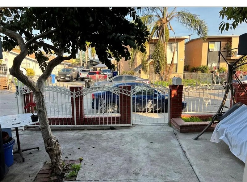 10931 Anzac