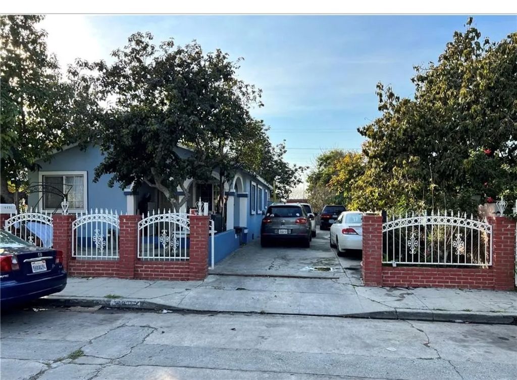 Photo of 10931 Anzac, Los Angeles, CA 90059 (MLS # GD26022762)