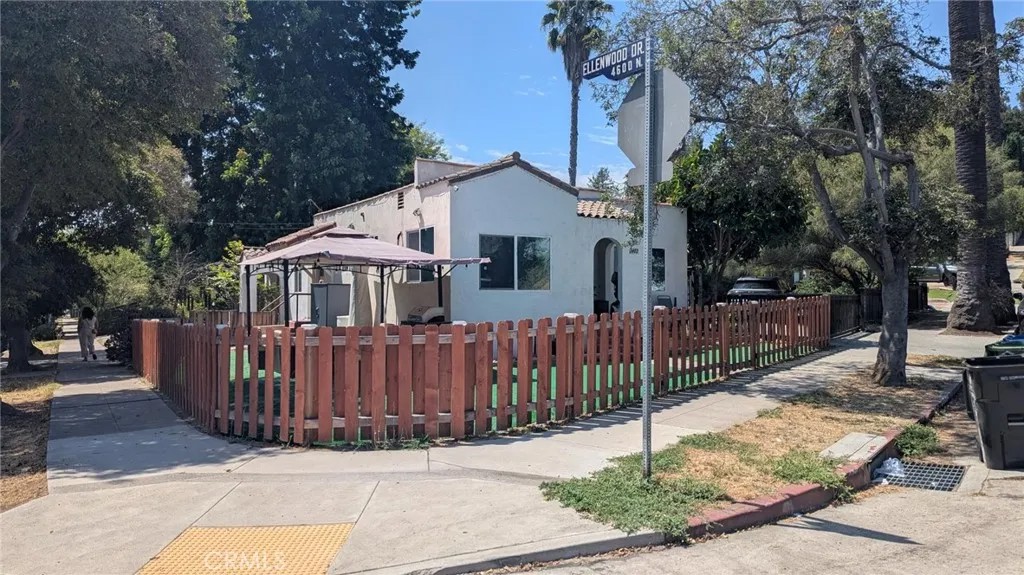 2402 Langdale Avenue